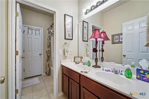 767 San Luis, New Braunfels, TX 78132 - Photo 5