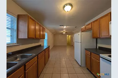 956 Misty Acres Drive, New Braunfels, TX 78130 - Photo 9
