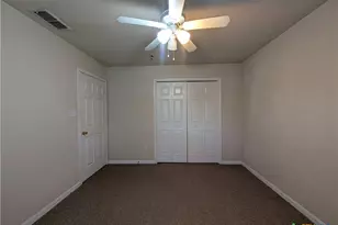 956 Misty Acres Dr, New Braunfels, TX 78130 - Photo 13
