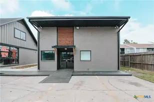 6801 N Navarro St, Victoria, TX 77904 - Photo 1