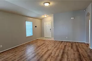 1024 Sandwell Ct, Seguin, TX 78155 - Photo 9