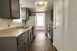 209 Orchard St, San Marcos, TX 78666 - Photo 5
