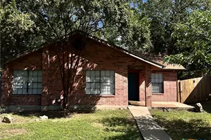 209 Orchard St, San Marcos, TX 78666 - Photo 1