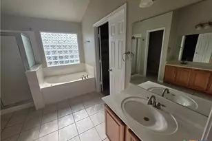 423 Wrought Iron Dr, Harker Heights, TX 76548 - Photo 13