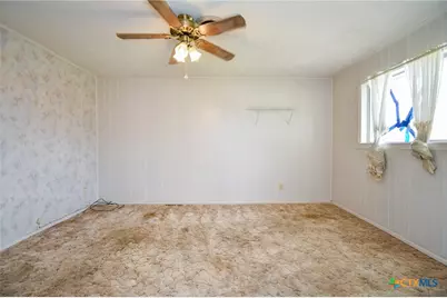 2215 Larry Drive, Port Lavaca, TX 77979 - Photo 3