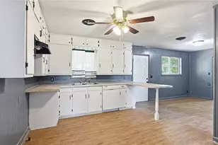 902 S US Hwy 281, Evant, TX 76525 - Photo 5