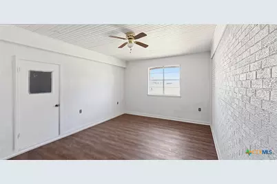 902 S US Highway 281, Evant, TX 76525 - Photo 7