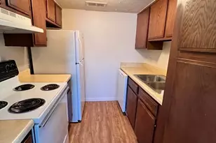 450 Burleson St, San Marcos, TX 78666 - Photo 3