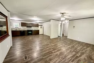 159 Deer Ln, New Braunfels, TX 78130 - Photo 5