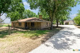 2501 Barnhardt Rd, Temple, TX 76501 - Photo 3