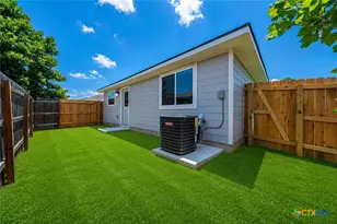 240 West Martindale, Seguin, TX 78155 - Photo 29