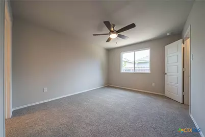 240 West Martindale, Seguin, TX 78155 - Photo 21