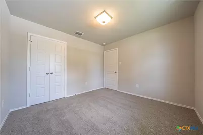 240 West Martindale, Seguin, TX 78155 - Photo 9