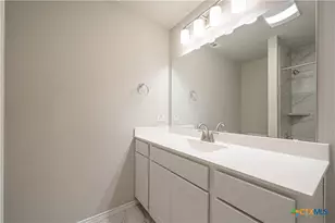 240 West Martindale, Seguin, TX 78155 - Photo 25