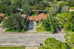 613 Jackson St, Edna, TX 77957 - Photo 29