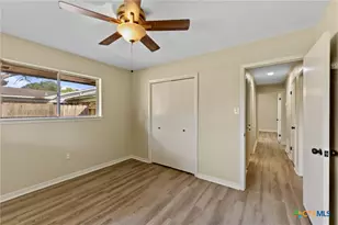 613 Jackson St, Edna, TX 77957 - Photo 19