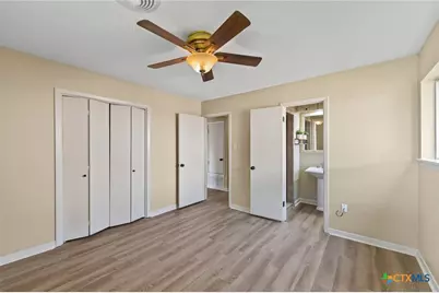 613 Jackson Street, Edna, TX 77957 - Photo 15
