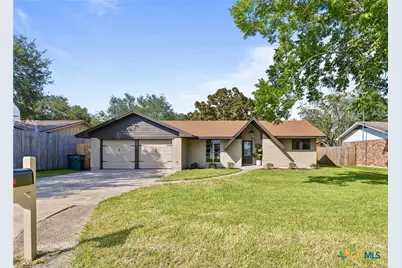 613 Jackson Street, Edna, TX 77957 - Photo 1