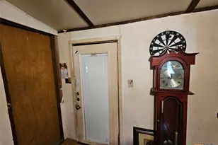 424 Christopher Dr, Eddy, TX 76524 - Photo 3
