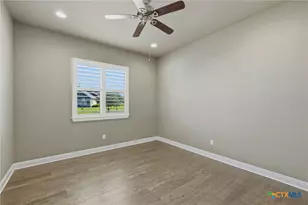 120 W Vienna Dr, Hutto, TX 78634 - Photo 17