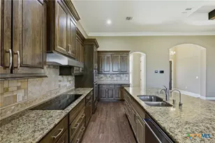 120 W Vienna Dr, Hutto, TX 78634 - Photo 9