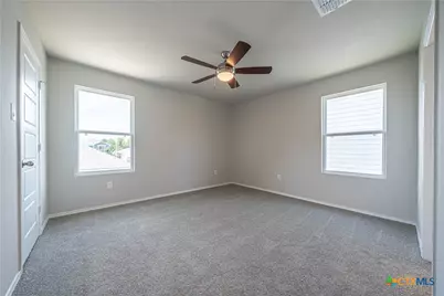304 West Martindale St, Seguin, TX 78155 - Photo 21