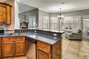 109 Ridge View, Victoria, TX 77904 - Photo 15