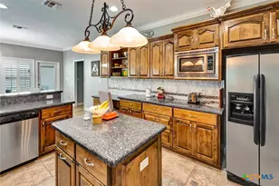 109 Ridge View, Victoria, TX 77904 - Photo 17