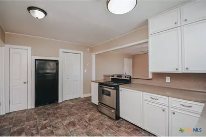 1503 E Virginia Avenue, Victoria, TX 77901 - Photo 29
