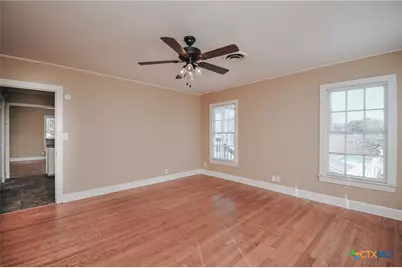 1503 E Virginia Avenue, Victoria, TX 77901 - Photo 35