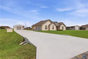 200 Bella Vis St, Victoria, TX 77905 - Photo 35