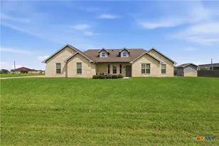 200 Bella Vis St, Victoria, TX 77905 - Photo 1