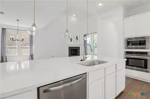 1421 Escarpment, New Braunfels, TX 78132 - Photo 13