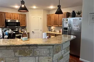 106 Owl Rd, Victoria, TX 77905 - Photo 9