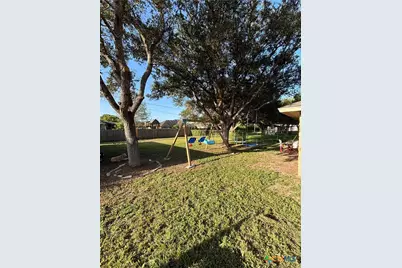 106 Owl Road, Victoria, TX 77905 - Photo 29