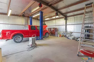 401 Co Rd 330, Granger, TX 76530 - Photo 27