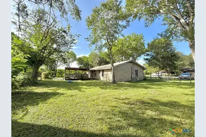 1209 Cobb Street, Edna, TX 77957 - Photo 5