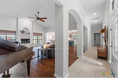 109 W View Drive, Georgetown, TX 78628 - Photo 11