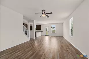 5012 Arrow Vis, Marion, TX 78124 - Photo 9