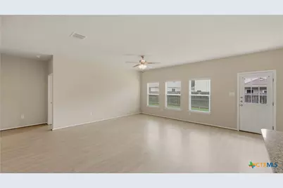 140 Fabarm Lane, New Braunfels, TX 78130 - Photo 5
