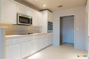 139 Georgia Pl, New Braunfels, TX 78130 - Photo 9
