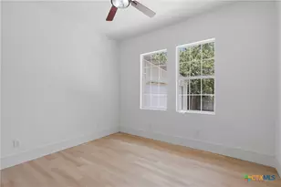 415 Elm St, Seguin, TX 78155 - Photo 19