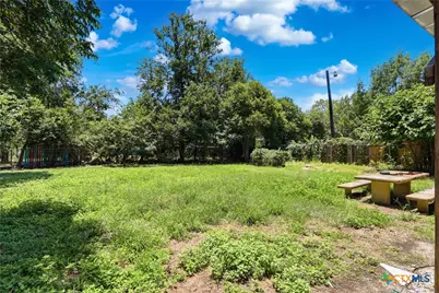 415 Elm Street, Seguin, TX 78155 - Photo 23