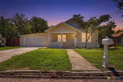 415 Elm Street, Seguin, TX 78155 - Photo 1