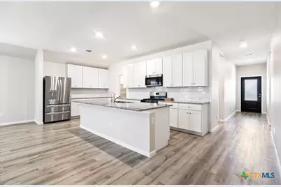 2924 Whinchat, New Braunfels, TX 78130 - Photo 5