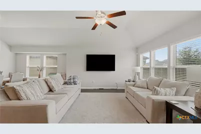 1132 Eagle Xing, Seguin, TX 78155 - Photo 11