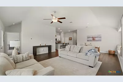 1132 Eagle Xing, Seguin, TX 78155 - Photo 9