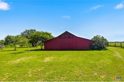 3298 Cr 132, Hallettsville, TX 77964 - Photo 11