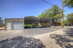 1422 Oakridge Ln, Canyon Lake, TX 78133 - Photo 1