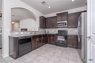 5343 Dauphin Dr, Belton, TX 76513 - Photo 13